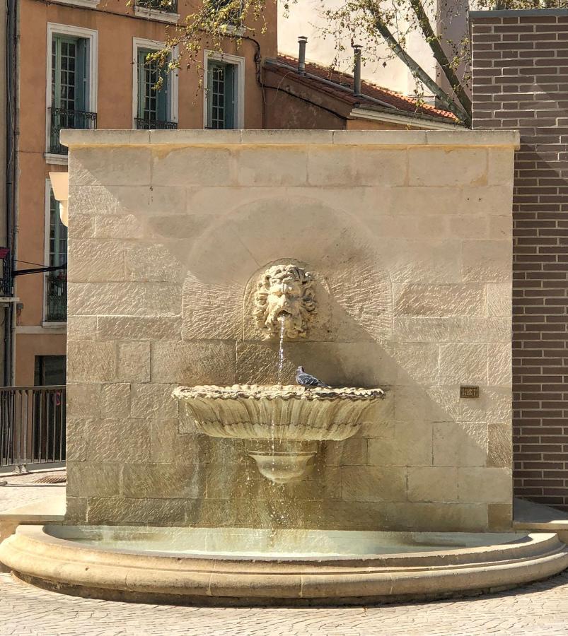 Place De La Mairie, Art Apparts Béziers Exteriör bild